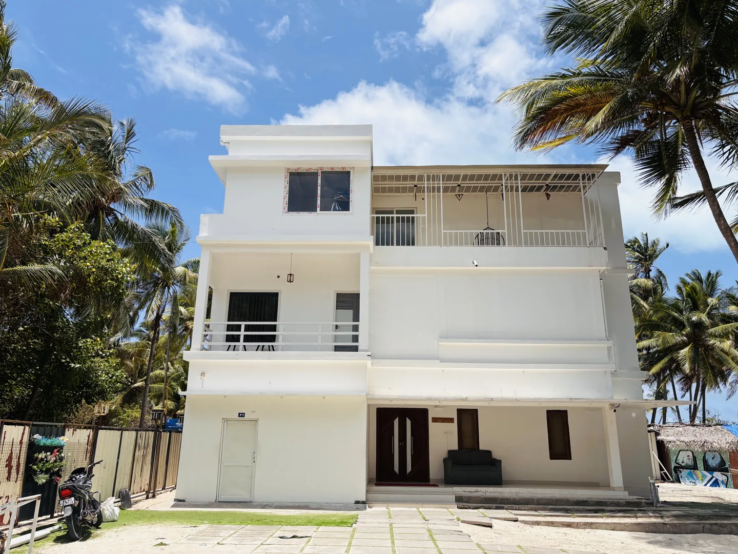 White Pearl Beach Resort — photo 1